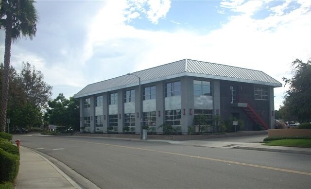 More Photos Of 321 N Rampart St, Orange Office For Lease