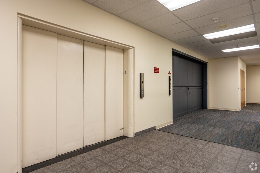 More Photos Of 4485 Northland Ridge Blvd, Columbus Office For Sale