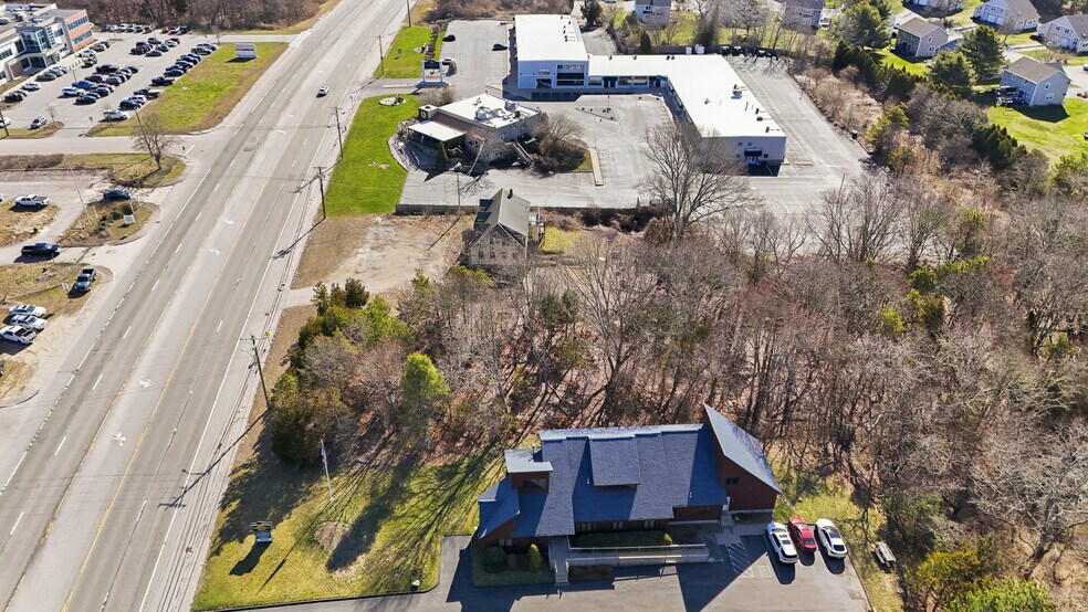More Photos Of 261-263 Post Rd, Westerly Freestanding For Sale