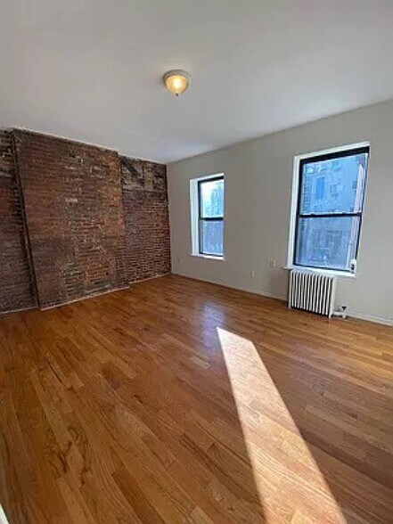 More Photos Of , Brooklyn Unknown For Sale