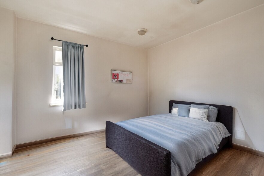 More Photos Of 202 Rochester St, Ottawa Apartments For Sale