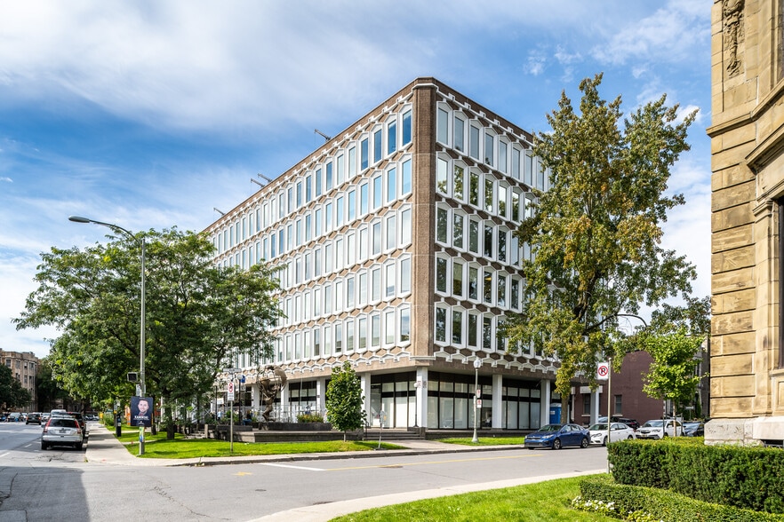 More Photos Of 4131-4145 Rue Sherbrooke O, Westmount Medical For Lease