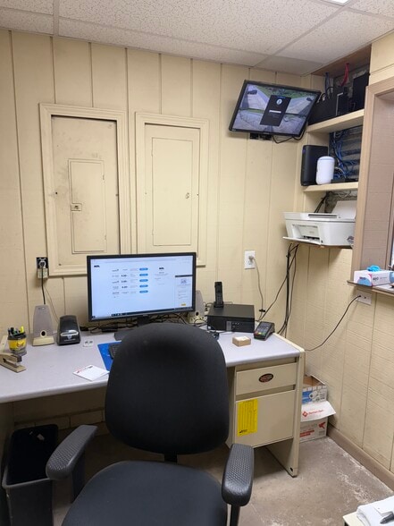 More Photos Of 69 Railroad Ave, Dora Specialty For Sale