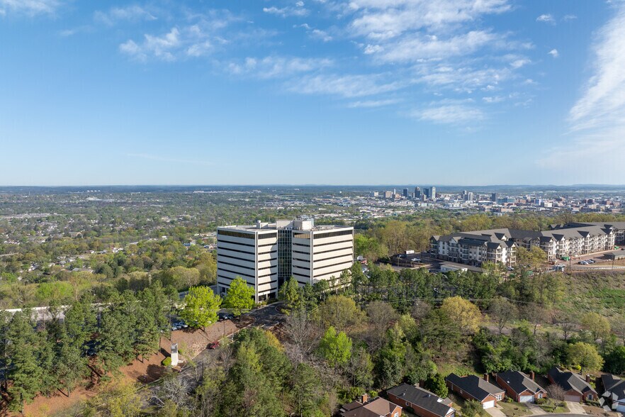 More Photos Of 600 Beacon Pkwy W, Birmingham Medical For Lease