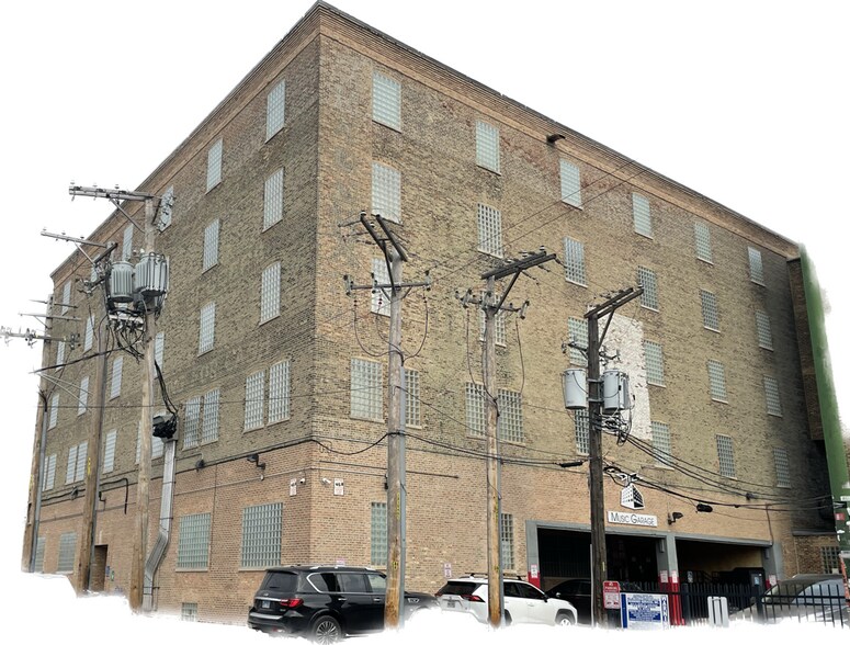 More Photos Of 345 N Loomis St, Chicago Loft Creative Space For Sale