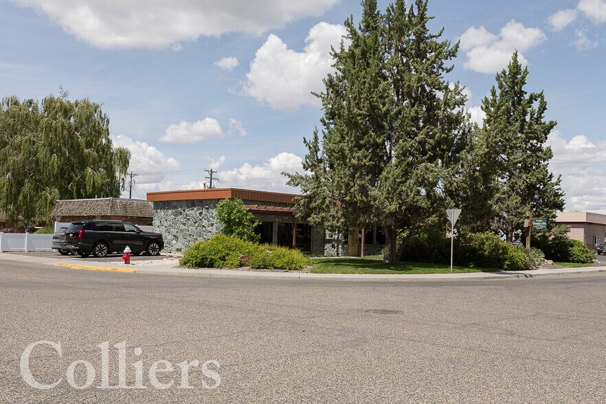 More Photos Of 475 SW 12th St, Ontario Multifamily For Sale