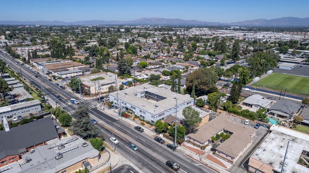 More Photos Of 13061 Vanowen St, North Hollywood Apartments For Sale