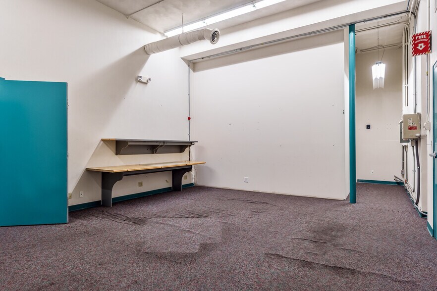 More Photos Of 6212 Material Ave, Loves Park Warehouse For Sale