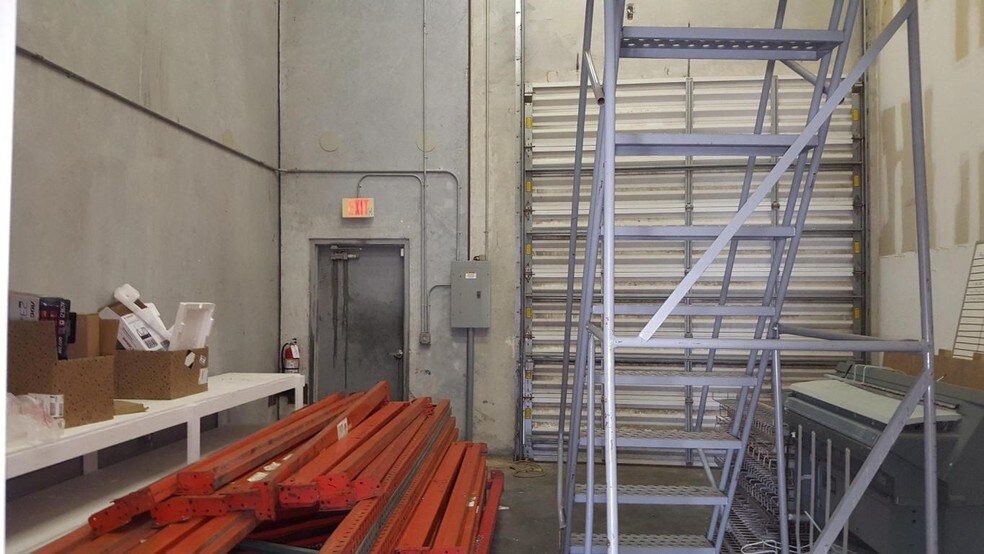 More Photos Of 2755 Vista Pky, West Palm Beach Coworking Space