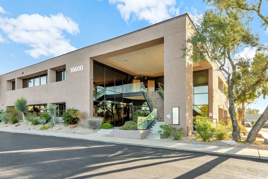More Photos Of 15600-15650 N Black Canyon Hwy, Phoenix Office For Lease