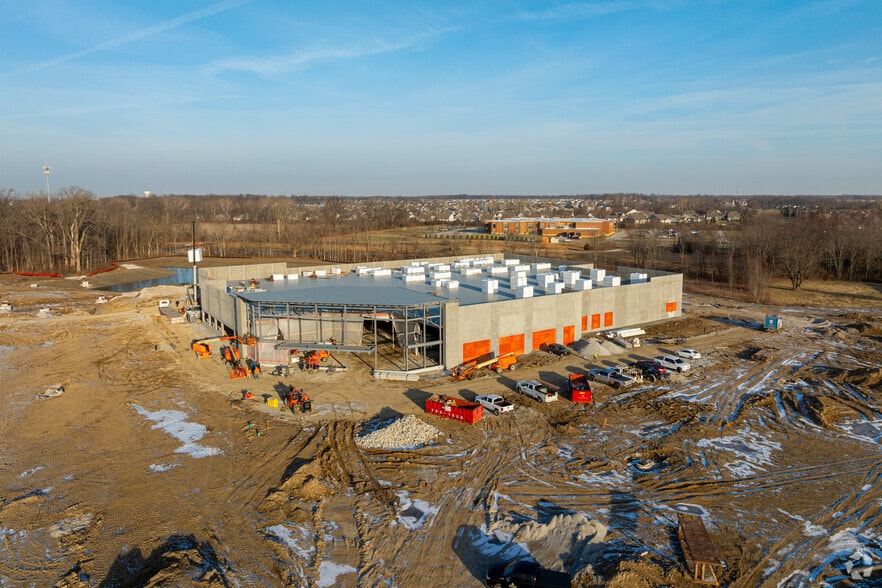 More Photos Of 15836 Southeastern Pky, Fishers Land For Sale
