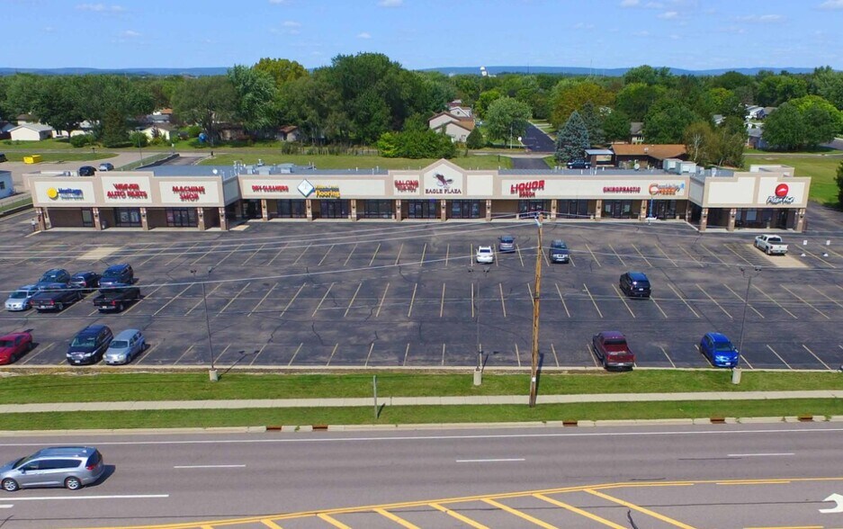 Primary Photo Of 819 Phillips Blvd, Sauk City General Retail For Lease