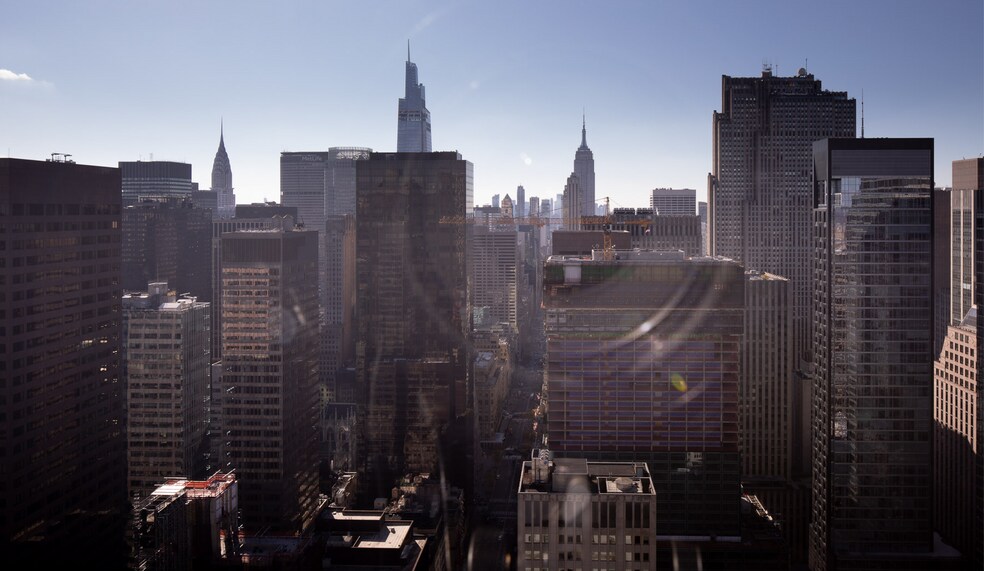 More Photos Of 712 Fifth Ave, New York Office For Lease