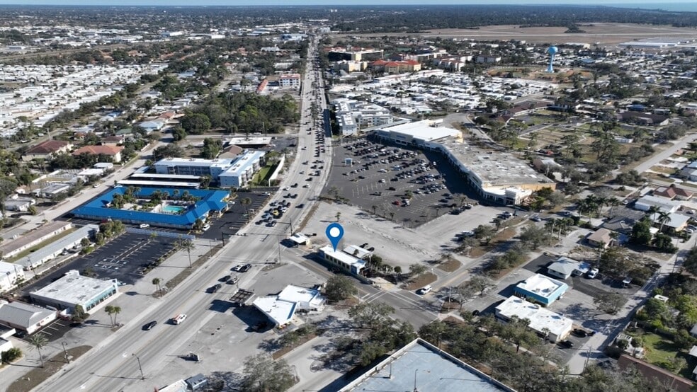 More Photos Of 700 Tamiami Trl S, Venice Carwash For Sale