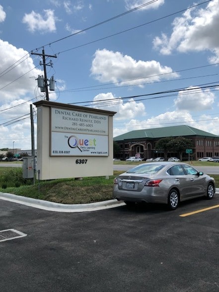More Photos Of 6307 Broadway St, Pearland Storefront Retail Office For Sale