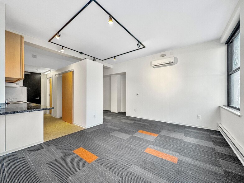 More Photos Of 405 6th Ave, Des Moines Apartments For Lease