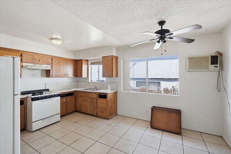 More Photos Of 7163-7169 Central Ave, Lemon Grove Apartments For Sale
