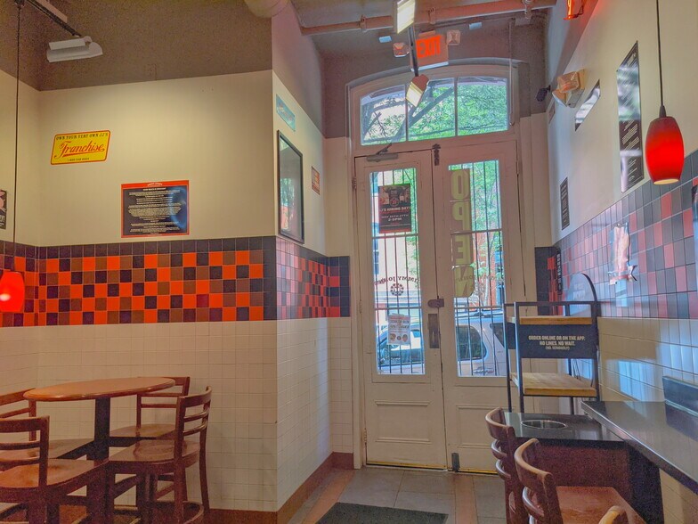 More Photos Of 1316-1318 E Cary St, Richmond Storefront Retail Residential For Lease