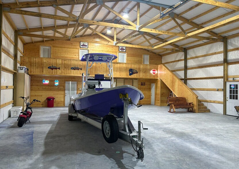 More Photos Of 185 E Tiki Dr, Seadrift Land For Sale