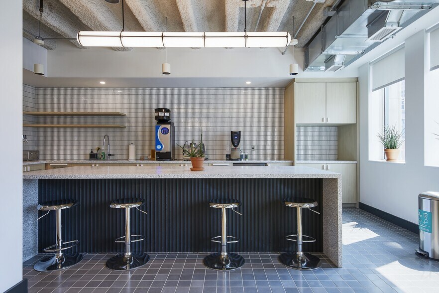 More Photos Of 1010 Rue Sainte-Catherine O, Montréal Coworking Space