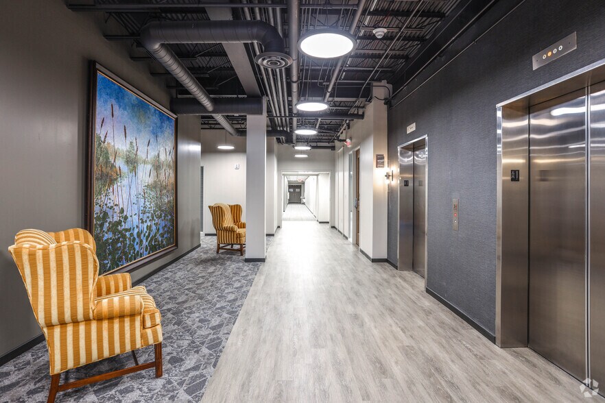 More Photos Of 2357 Warm Springs Rd, Columbus Medical For Lease