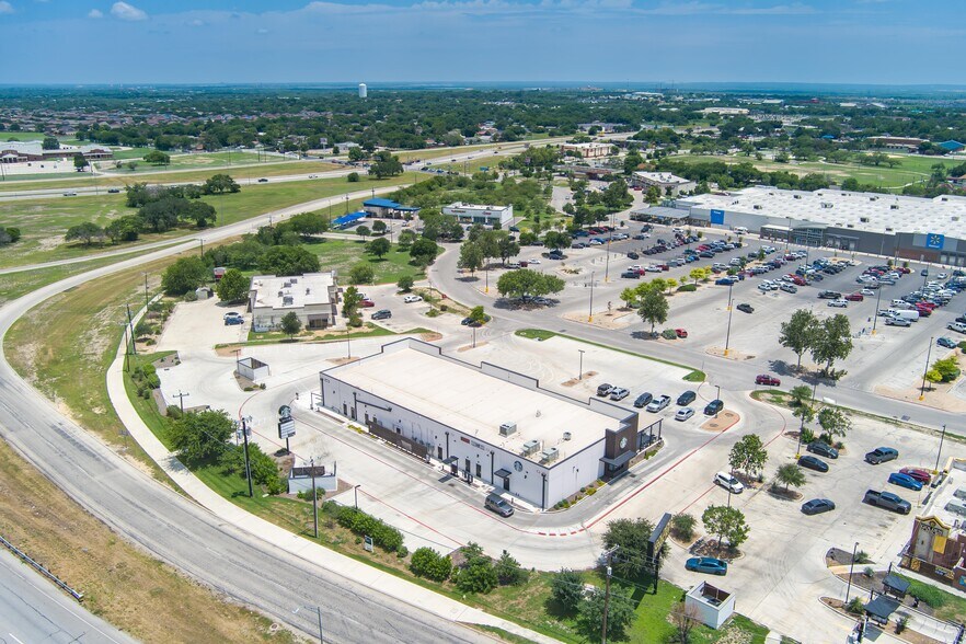 More Photos Of 8520 IH-35, San Antonio Storefront For Sale