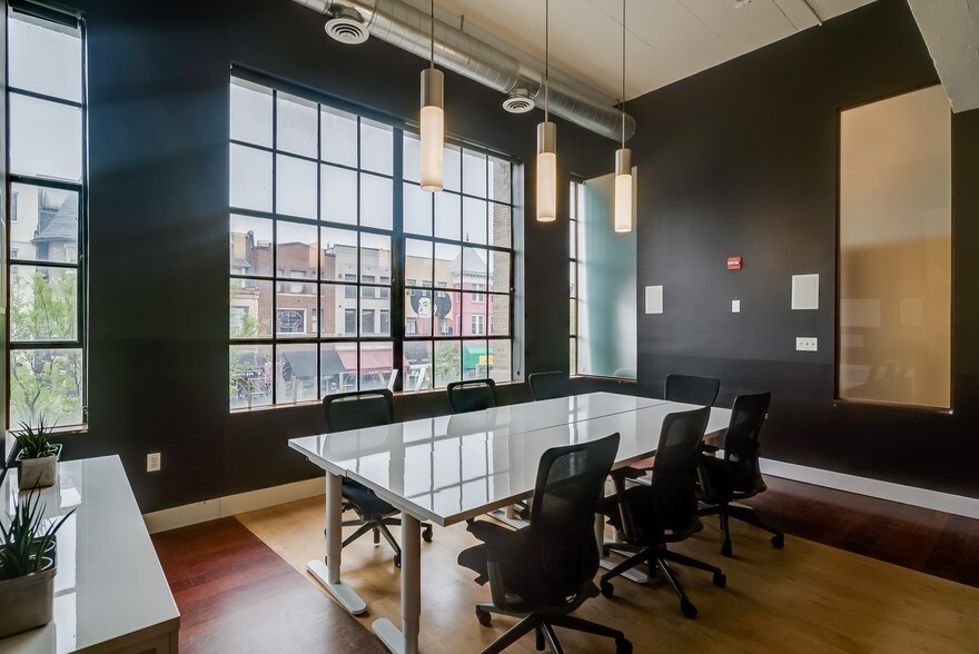 More Photos Of 2424 18th St NW, Washington Office For Lease