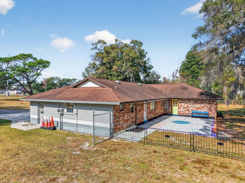 More Photos Of 1055 Teague Trl, Lady Lake Religious Facility For Sale