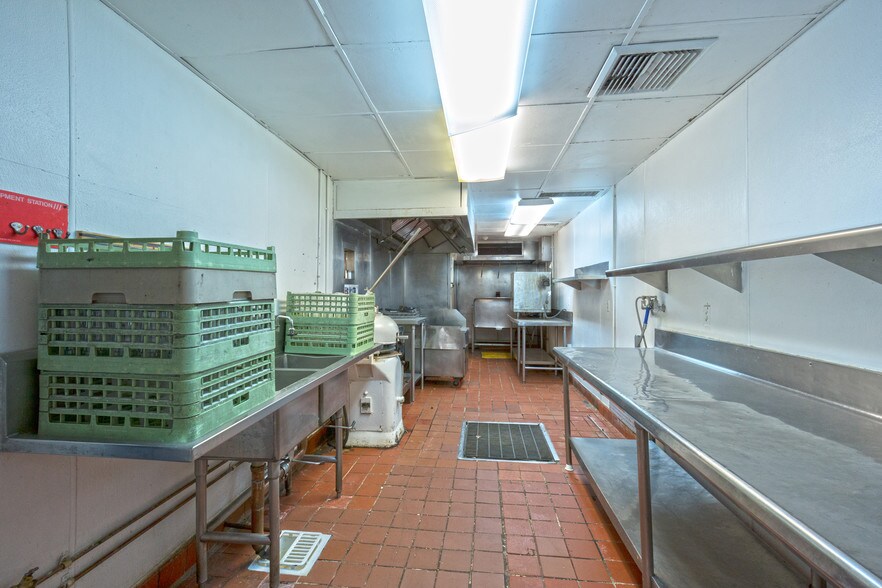 More Photos Of 3678 Lake Tahoe Blvd, South Lake Tahoe Restaurant For Sale