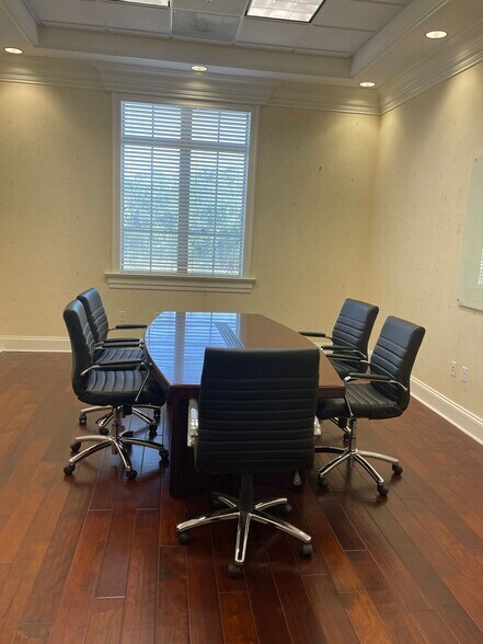 More Photos Of 1185 Immokalee Rd, Naples Office For Lease