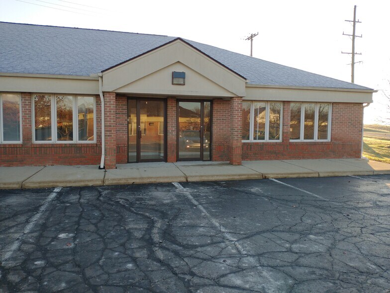 More Photos Of 131-137 Keveling Dr, Saline Medical For Sale