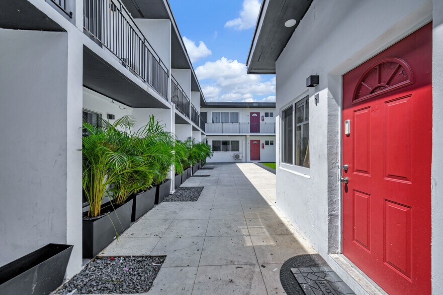 More Photos Of 14280 NE 6th Ave, North Miami Apartments For Sale
