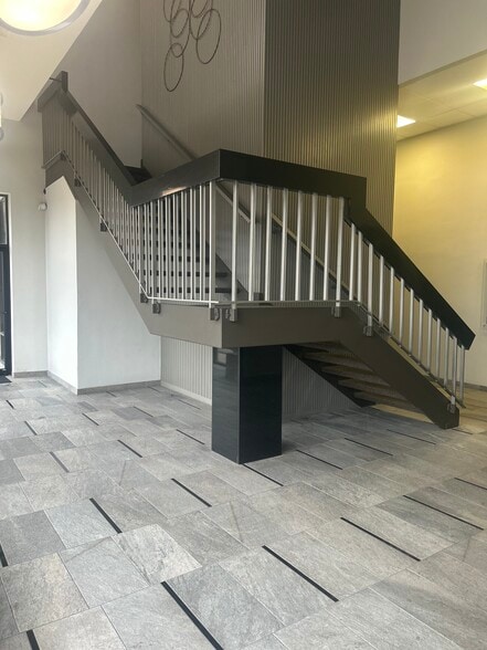 More Photos Of 5702 S Staples, Corpus Christi Unknown For Lease