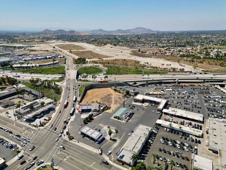 More Photos Of 560 West Orange Show Rd, San Bernardino Land For Lease
