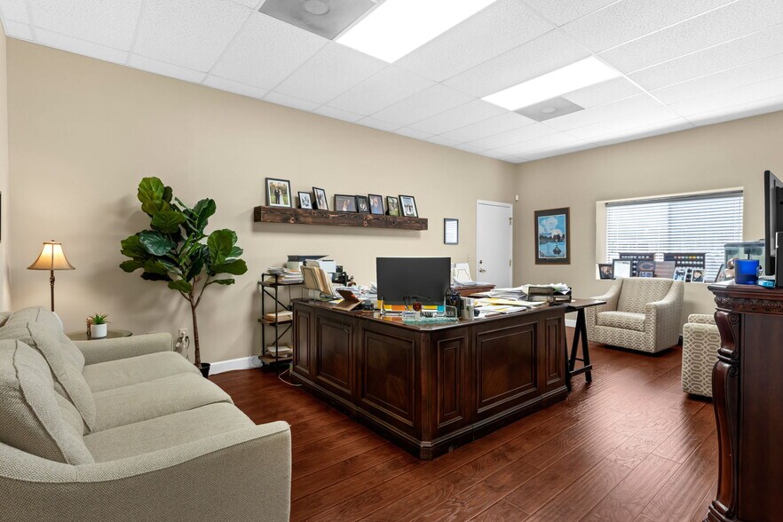 More Photos Of 851 Sunshine Ln, Altamonte Springs Industrial For Sale