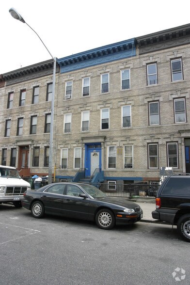 More Photos Of 540 Bainbridge St, Brooklyn Multifamily For Sale