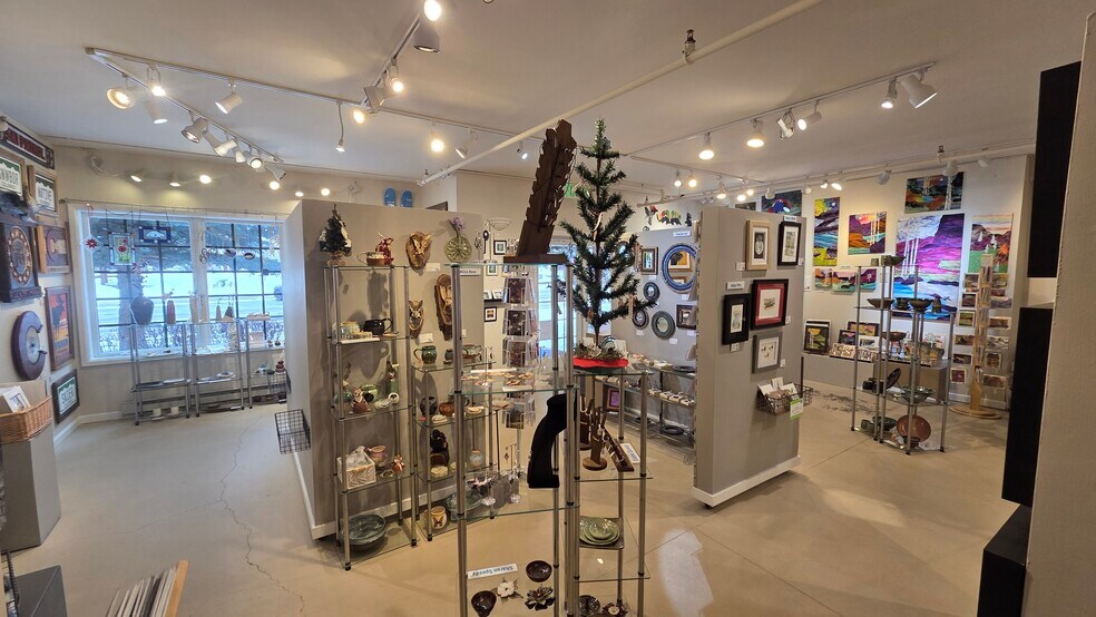 More Photos Of 101 E Main St, Frisco Flex For Lease