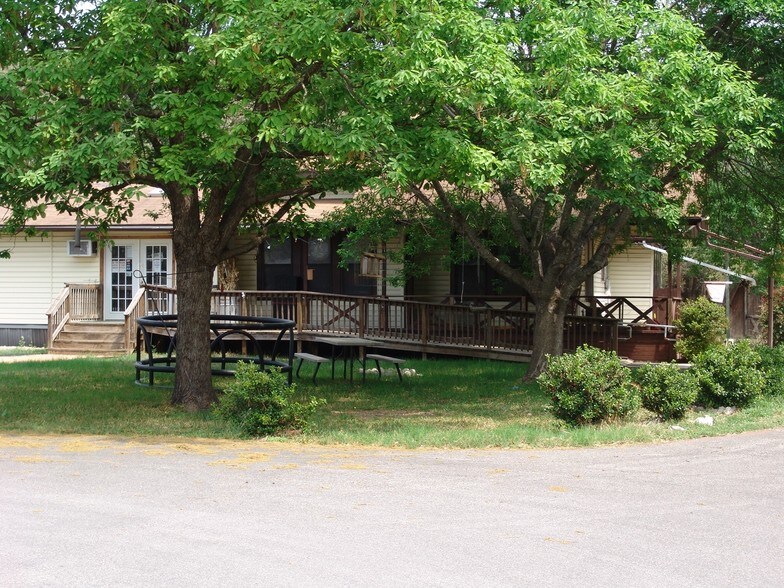 Primary Photo Of 14398 Bandera Rd, Helotes Storefront Retail Office For Lease