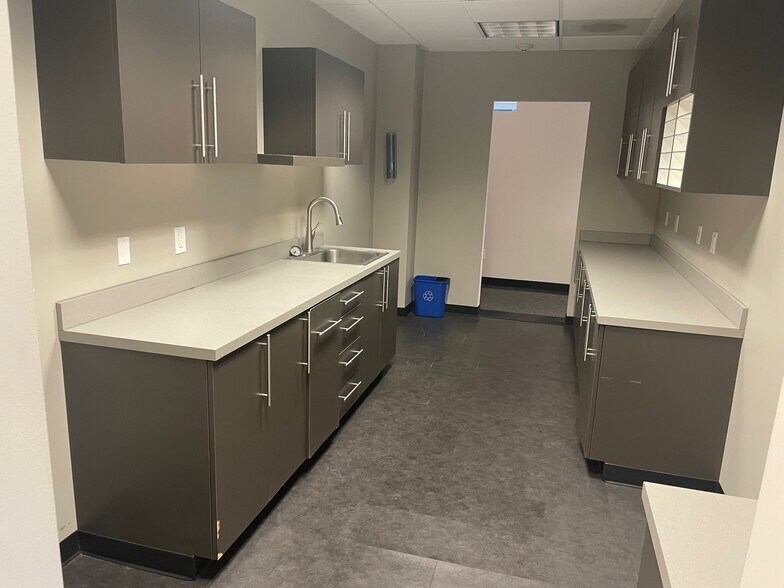 More Photos Of 522 W Riverside Ave, Spokane Office For Lease