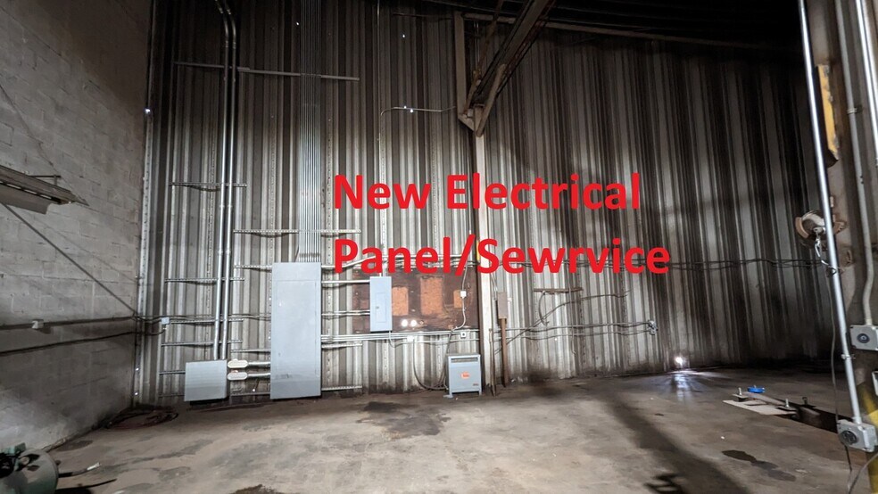 More Photos Of 219 Indiana Ave, Wichita Falls Warehouse For Lease