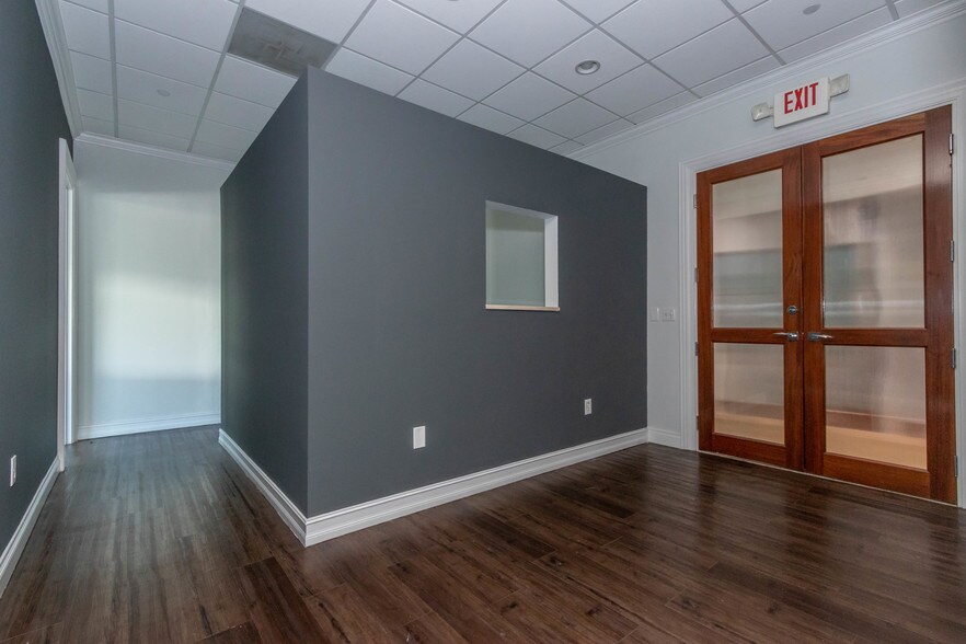 More Photos Of 2701 Boca Raton Blvd, Boca Raton Office For Lease