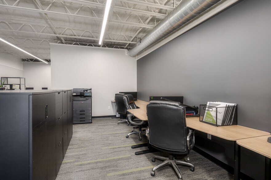 More Photos Of 840 Main St, Charlestown Office For Sale