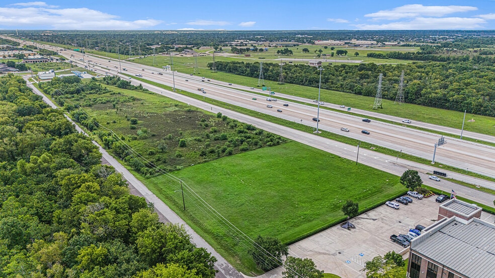 More Photos Of 8521 S Sam Houston Pkwy, Houston Land For Sale