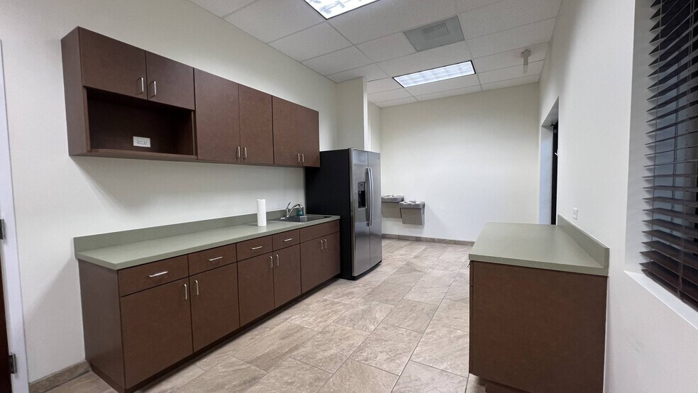 More Photos Of 8258 118th Ave N, Largo Medical For Sale