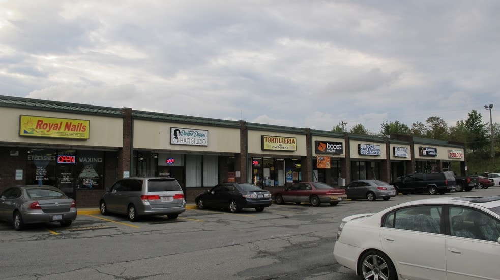 More Photos Of 108-124 W Meadowview Rd, Greensboro General Retail For Lease