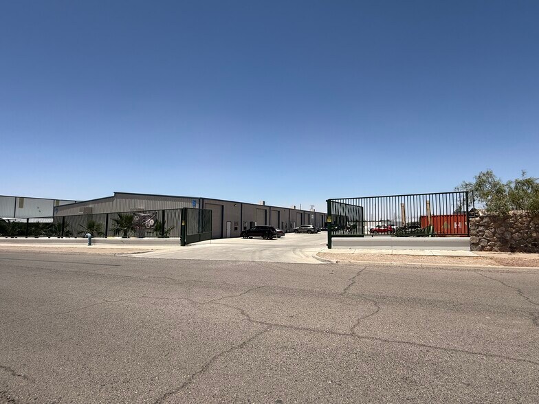 More Photos Of 141 El Chanate Dr, Canutillo Service For Lease