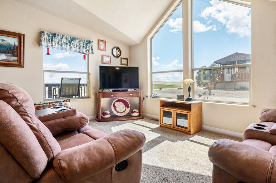 More Photos Of 110 Seubert Heights Dr, Cottonwood Trailer Camper Park For Sale
