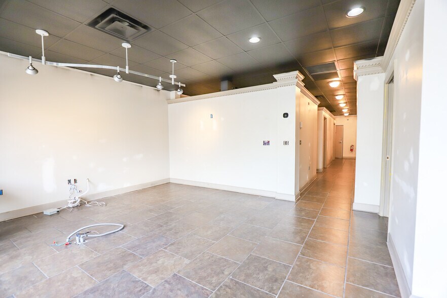 More Photos Of 3545 SW 34th St, Gainesville Unknown For Lease