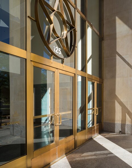 More Photos Of 125 Rampart Way, Denver Unknown For Lease