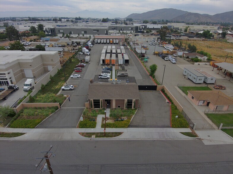 More Photos Of 11101 Calabash Ave, Fontana Truck Terminal For Sale